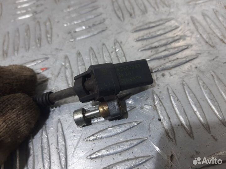 Датчик положения коленвала Chevrolet Aveo T300