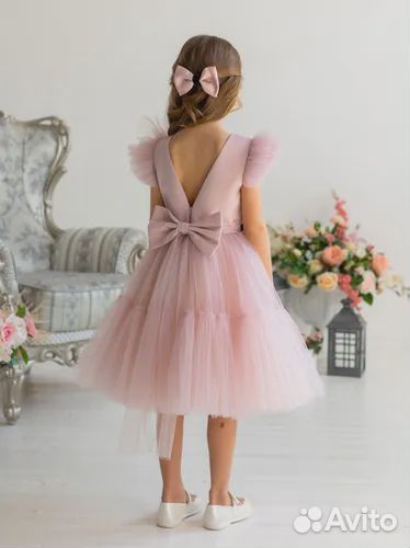 Нарядное платье для девочки