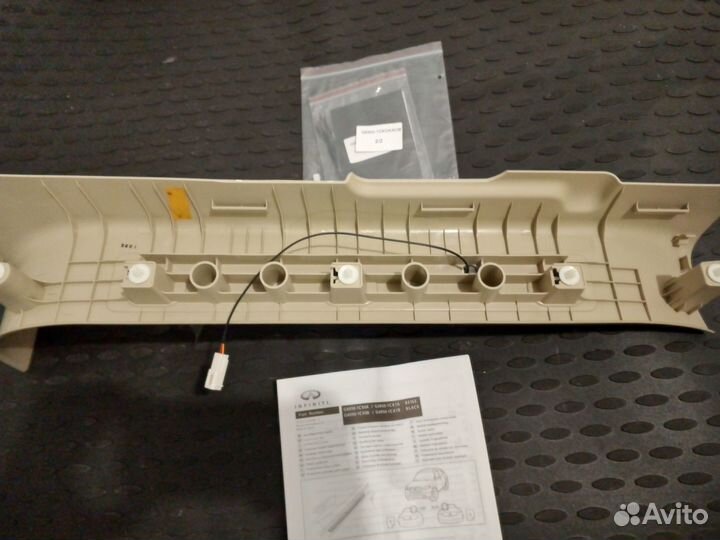 QX70 Накладка порога с подсветкой левая