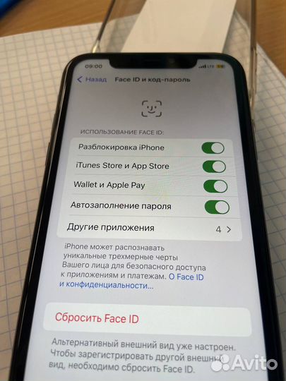 iPhone Xr, 64 ГБ