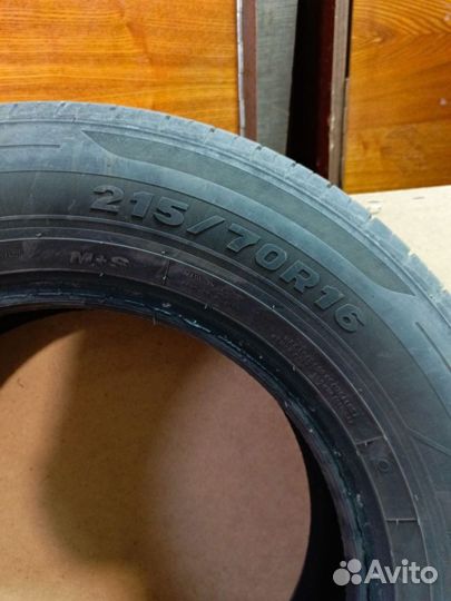 Rotalla F110 215/70 R16