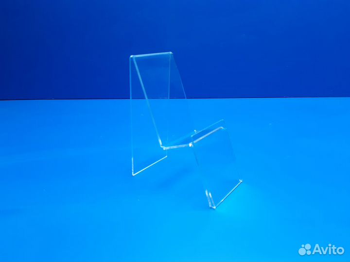 Подставки для телефонов из оргстекла