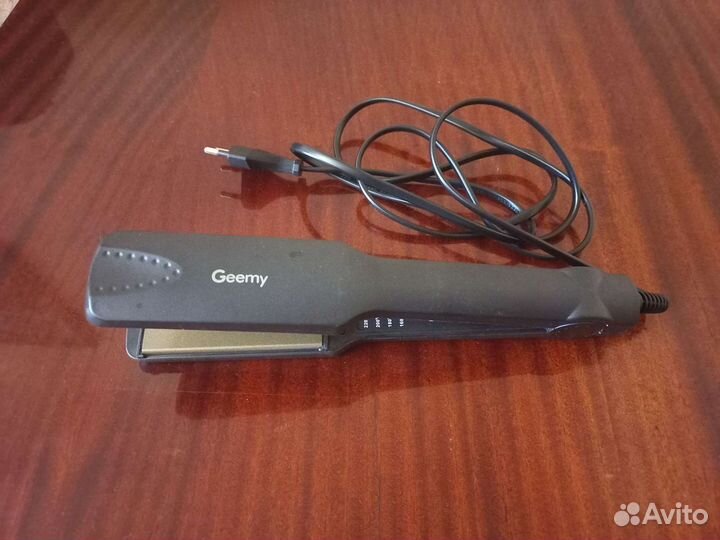 Выпрямитель для волос