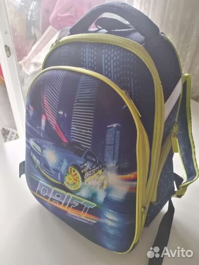 Школьный рюкзак