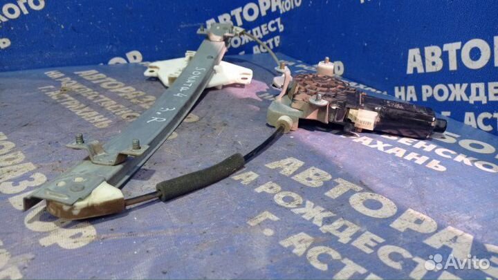 Задний правый стеклоподъемник Hyundai Sonata 4