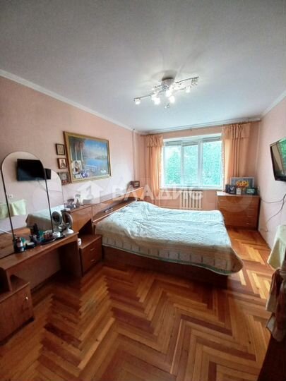 4-к. квартира, 84 м², 4/10 эт.