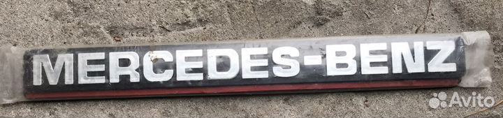 Шильдик Metcedes-Benz