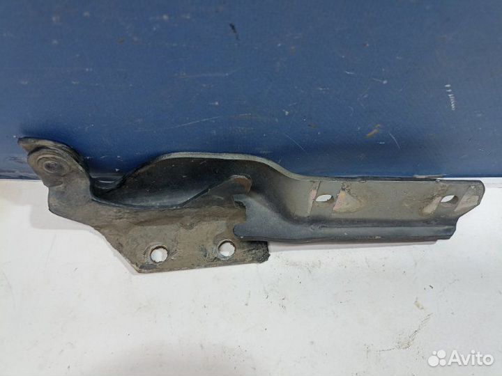 Петля капота левая Fiat Albea седан 1.4 2011