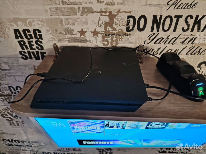 Игровая приставка ps4 slim 1tb