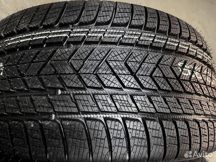 Pirelli Winter Sottozero 315/35 R22