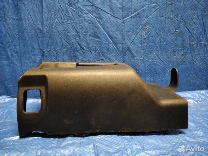 Кожух рулевой колонки Ford Fusion 2007