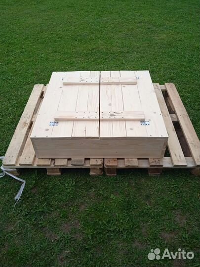 Песочница с крышкой