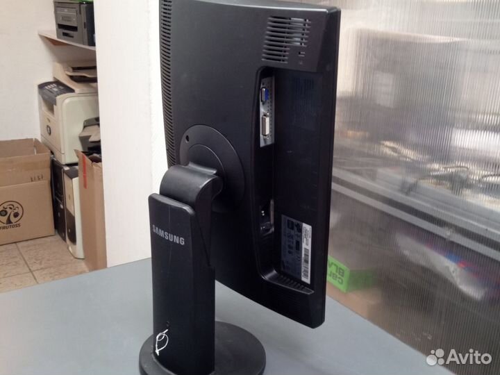 Монитор Samsung SyncMaster 943bw