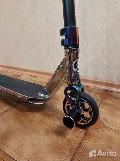 Трюковой самокат + комплект запчастей