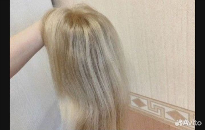 Парик натуральные волосы имитация пробора блонд