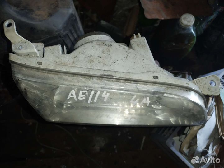 Фара на Тойота sprinter