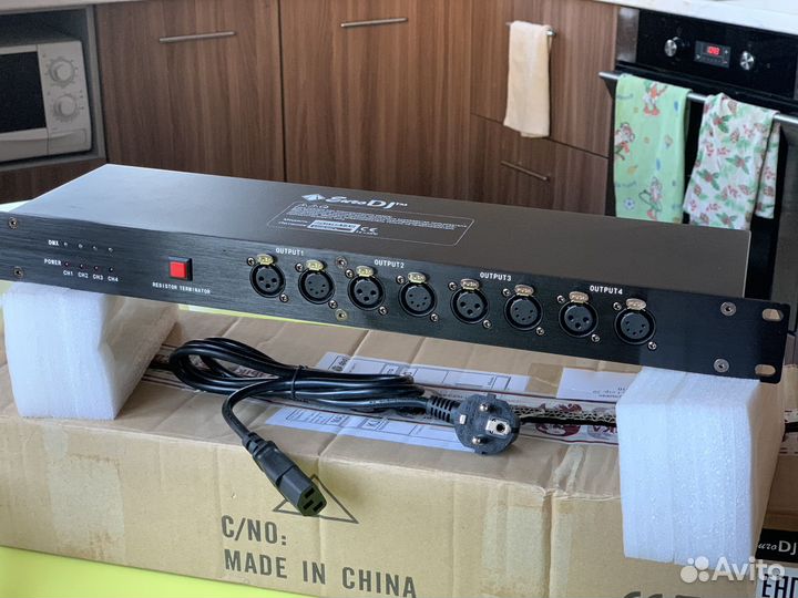 DMX сплитер (четырёх канальный)