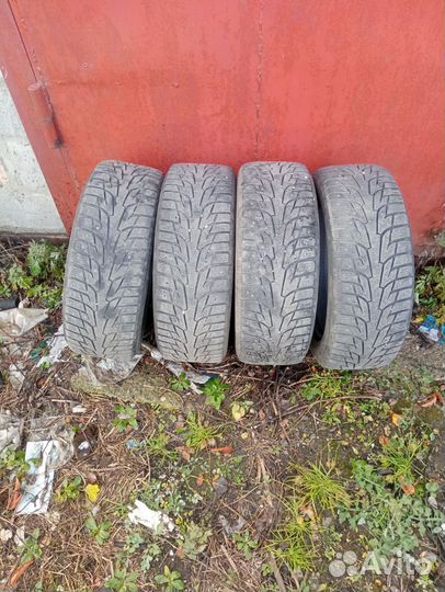 Hankook Winter I'Pike 205/55 R16