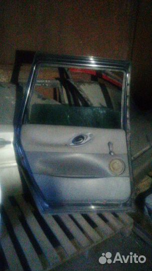 Дверь задняя левая Форд Гелакси 99г. (железо)