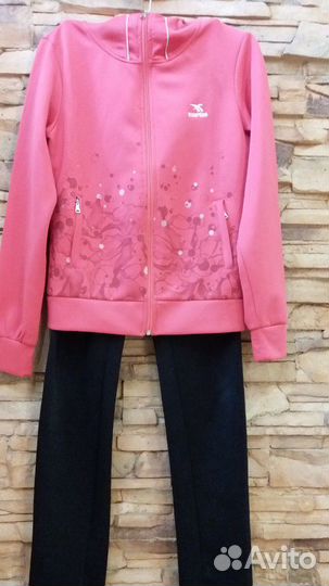 Костюм спортивный