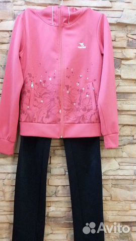 Костюм спортивный