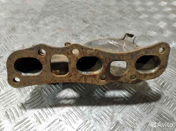 Коллектор выпускной правый Nissan Teana j32