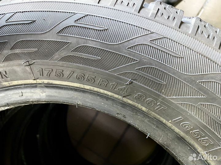 Yokohama Ice Guard Stud IG55 175/65 R14