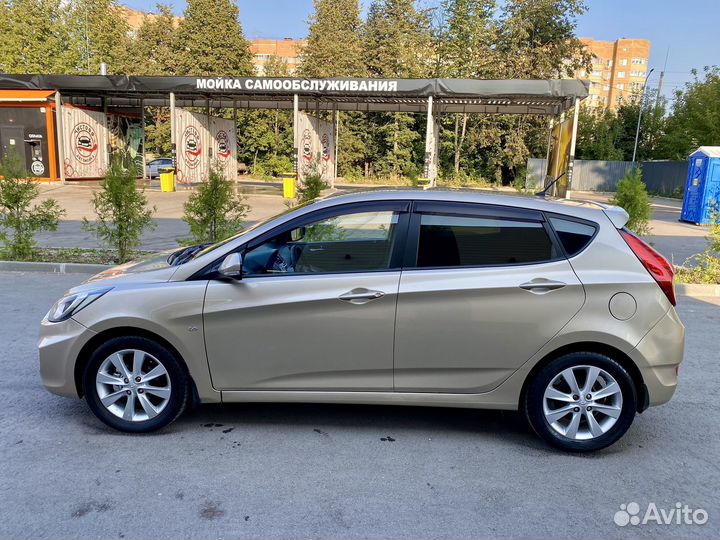 Hyundai Solaris 1.6 AT, 2012, 155 599 км