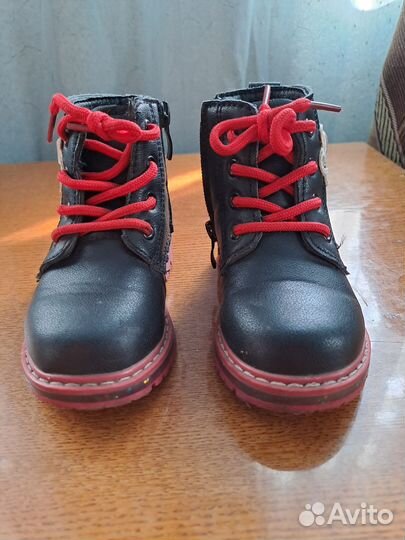 Ботинки на девочку
