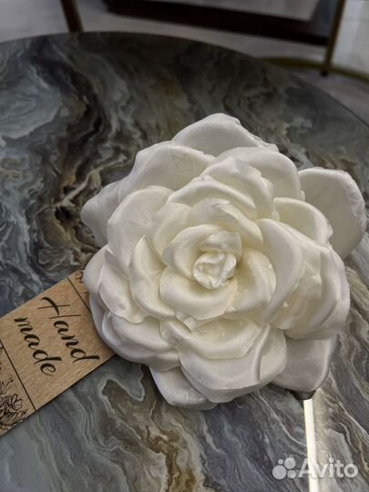 Цветок брошь из ткани