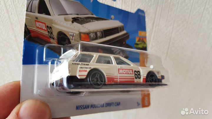 Hot wheels Nissan Maxima