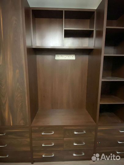 Стенка в гостиную