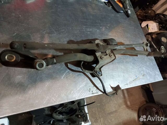 Трапеция стеклоочистителя Audi A4 B6