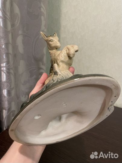 Собака и козлик статуэтка 