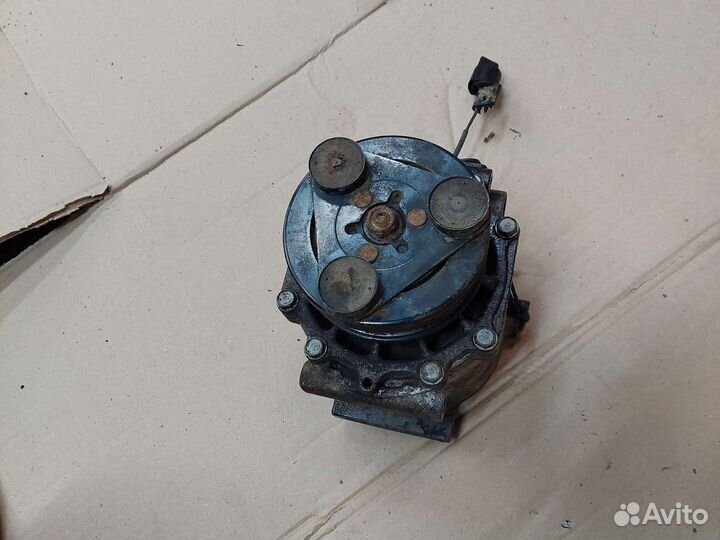 Компрессор кондиционера Mitsubishi Lancer 9