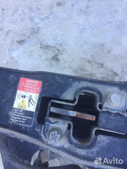 Телевизор mercedes s 220