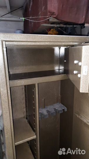 Оружейный сейф на 3 ствола