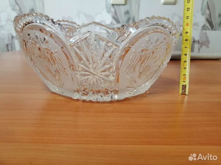 Ваза хрустальная