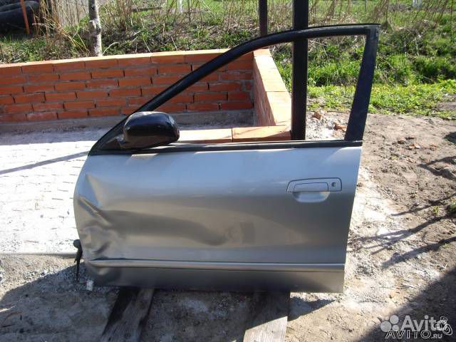 Дверь передняя левая от Мицубиси Галант двиг. 4G93