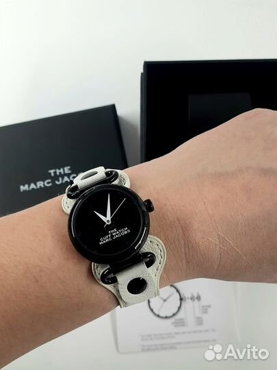 Часы женские Marc Jacobs
