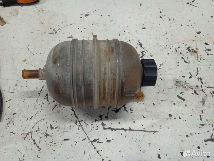 Расширительный бачок Peugeot 206 Пежо 206