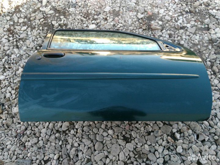 Дверь передняя правая Ford Fiesta 1995-2000