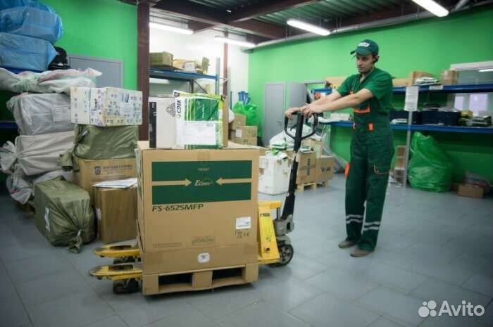 Работник склада