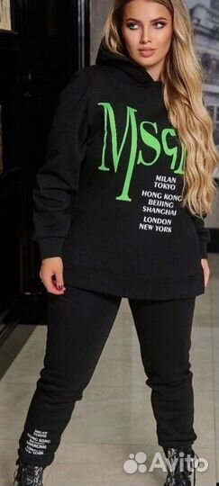 Спортивный костюм