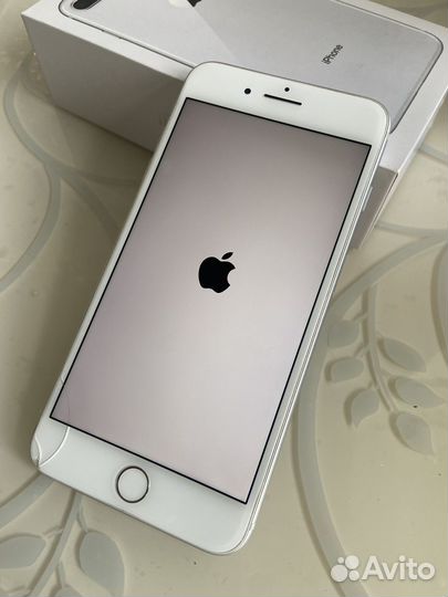 iPhone 8 Plus, 64 ГБ