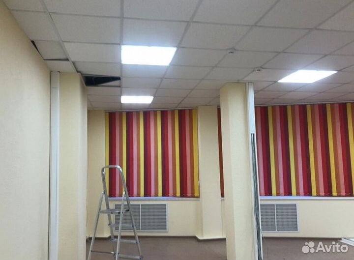 Рулонные шторы в коробе и с направляющими C7083