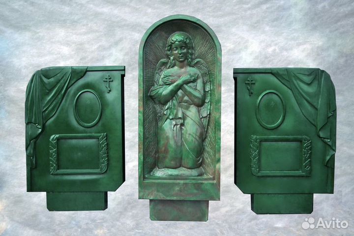 Памятники, цветники, тумбы