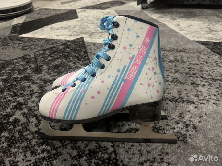 Коньки фигурные