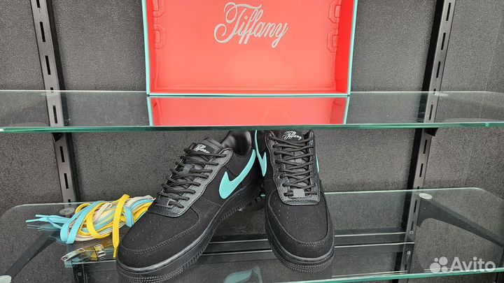 Nike air force low & tiffany
