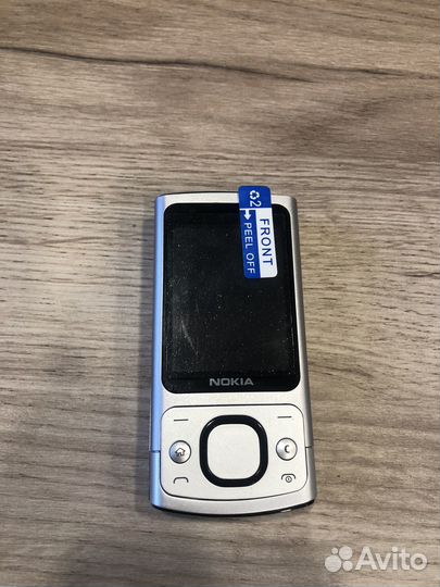 Nokia 6700 Slide
